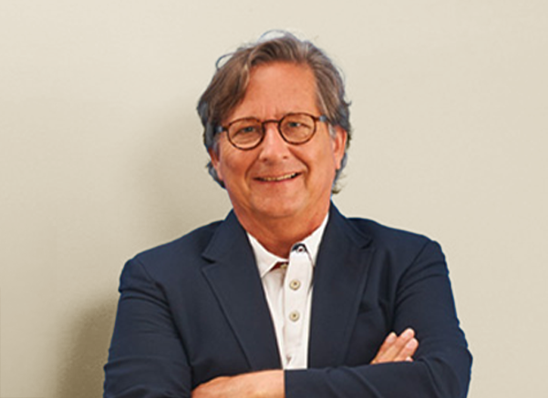Dr. Rolf Behrens